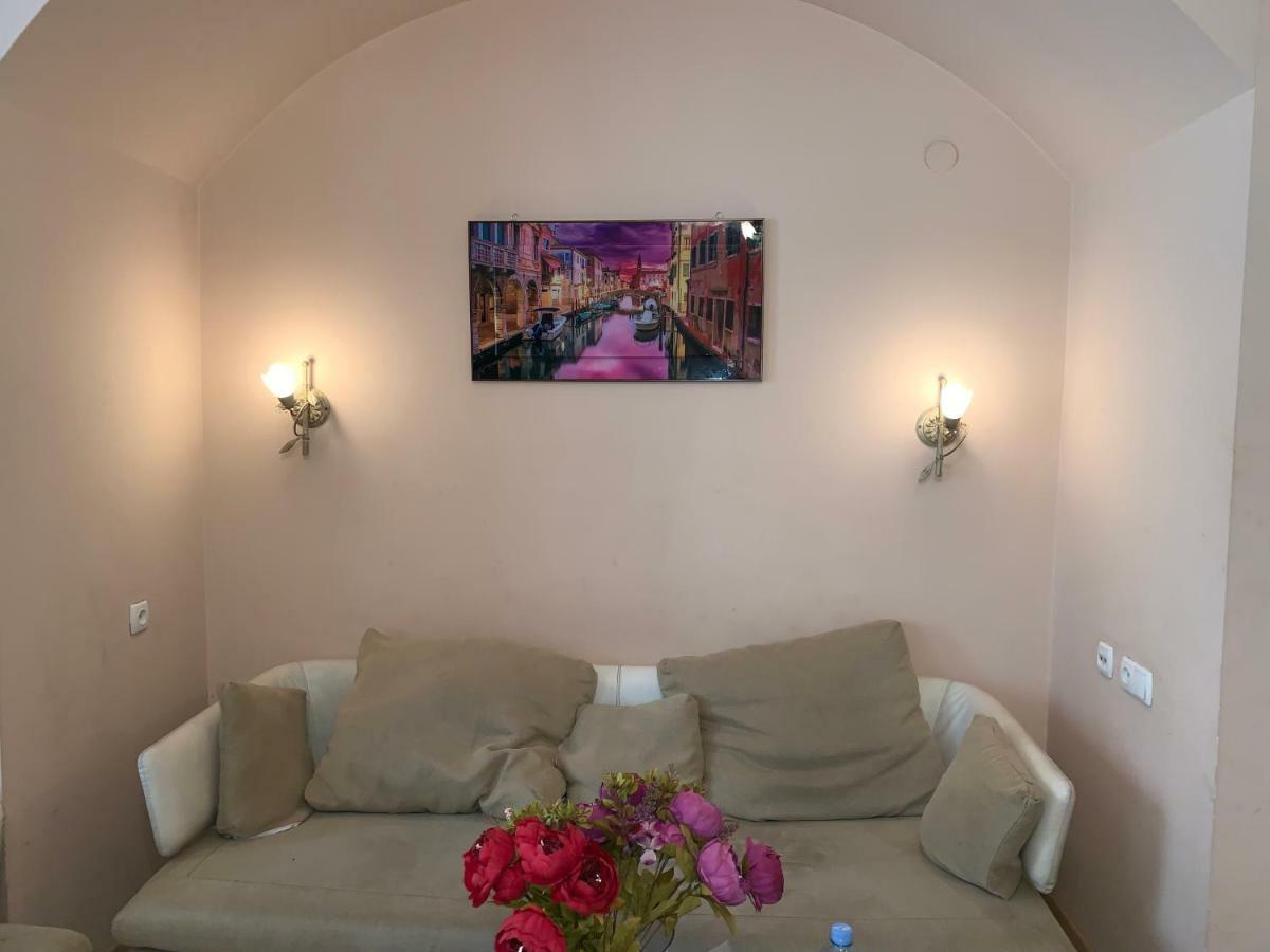House Apartman Tbiliszi Kültér fotó
