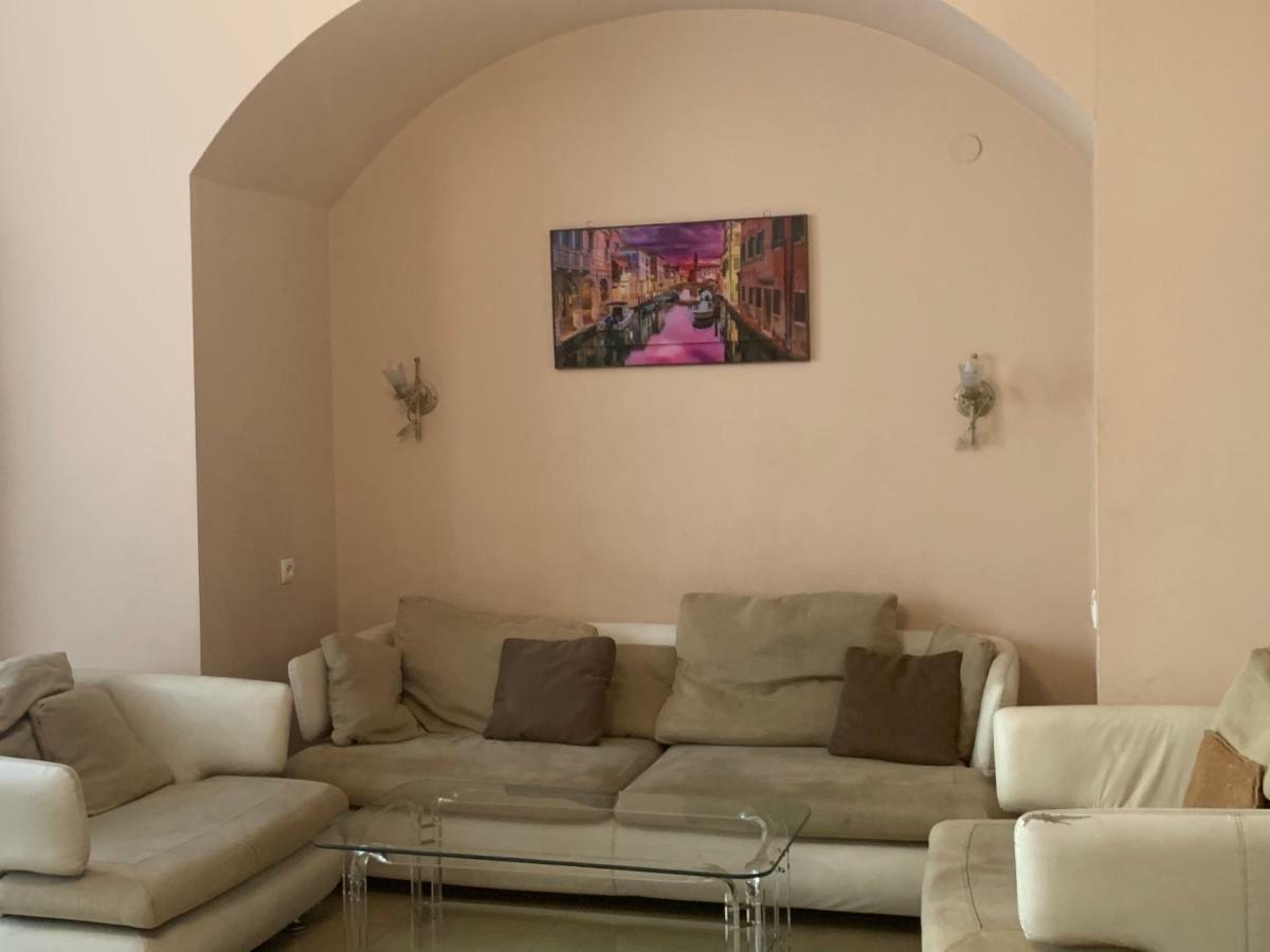 House Apartman Tbiliszi Kültér fotó